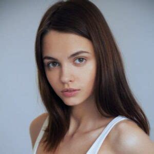 Model Natasha Udovenkos biography: age, height, career